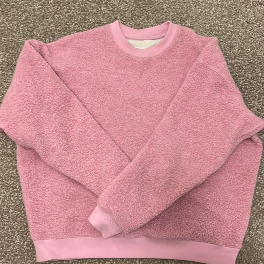 Outdoor Voices Mega Fleece crewneck light pink, size M